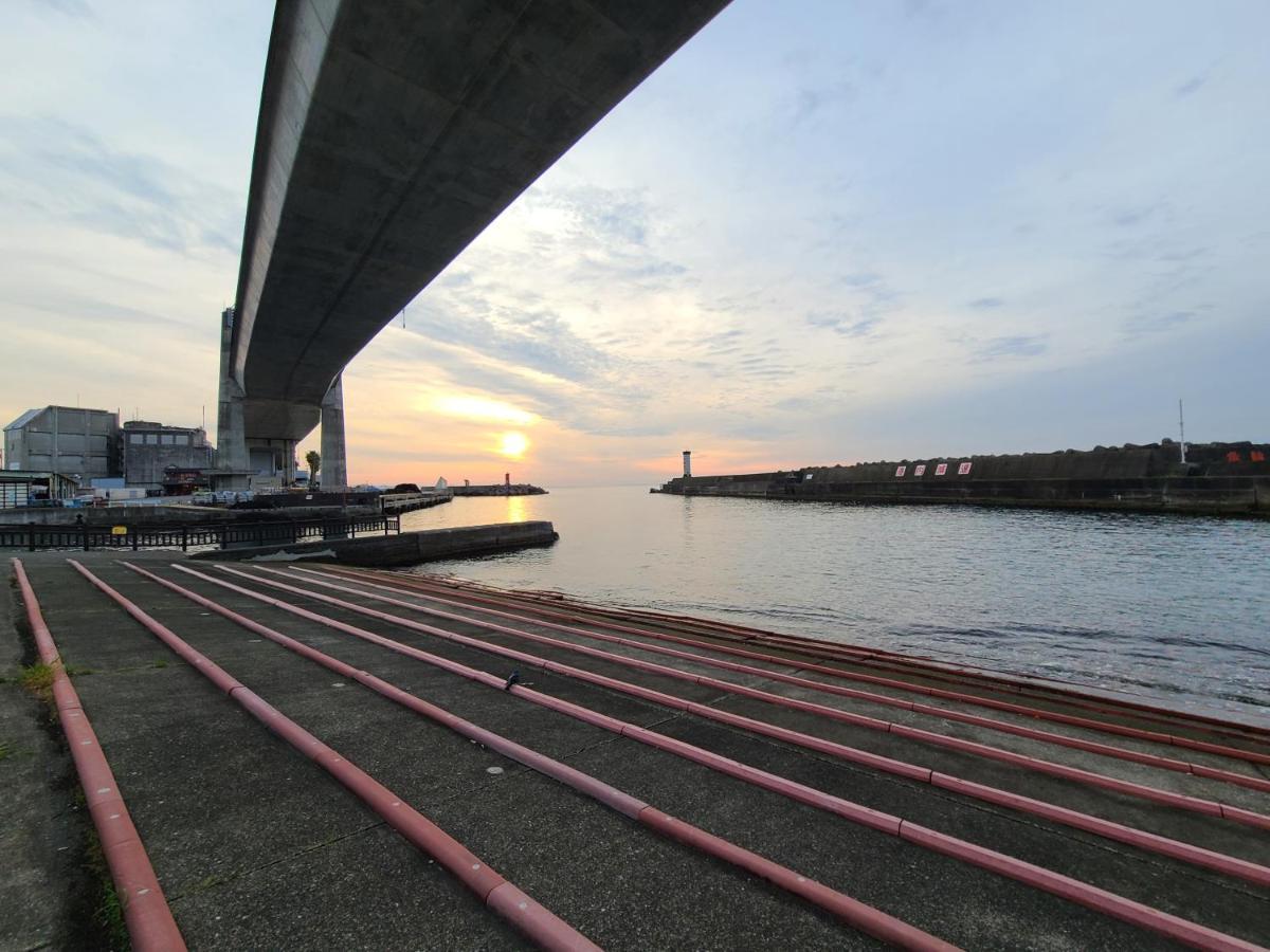 Hayakawa&2Rooms&48M2&5-6Pplmax&Best Location&Well Designed 早川駅徒歩2分 釣り場まで徒歩1分 グループ滞在可能なワーケーション最適プレイス Одавара Экстерьер фото